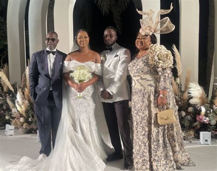RCCG Pastor Dele Taiwo weds beautiful bride in Abuja (photos)
