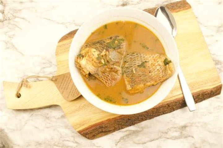 Nigerian fresh fish pepper soup recipe: try cooking it yourself!