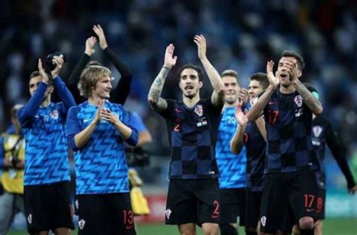 Croatia defender Vrsaljko compares Messi and teammates with ‘crying girls’ after 3-0 thrashing