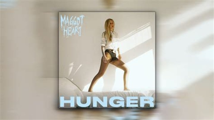 Harrysong shares video of maggot that was removed from his back