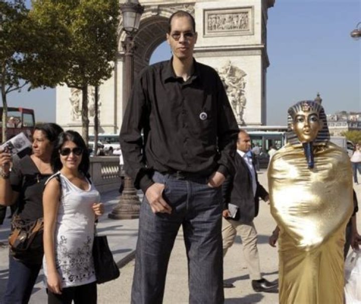Brahim Takioullah: Meet the world's 2nd tallest living man
