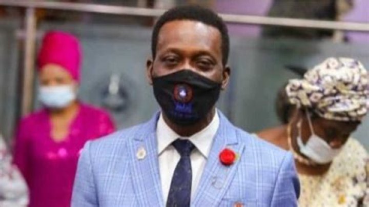 BREAKING: Tears as Pastor Dare Adeboye is Finally Buried