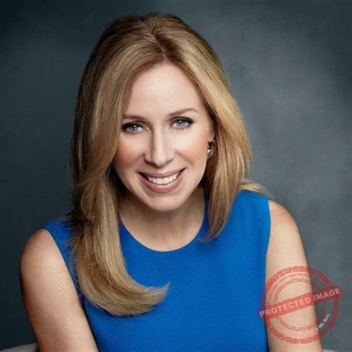 Jen Lada’s biography: age, height, husband, salary, net worth