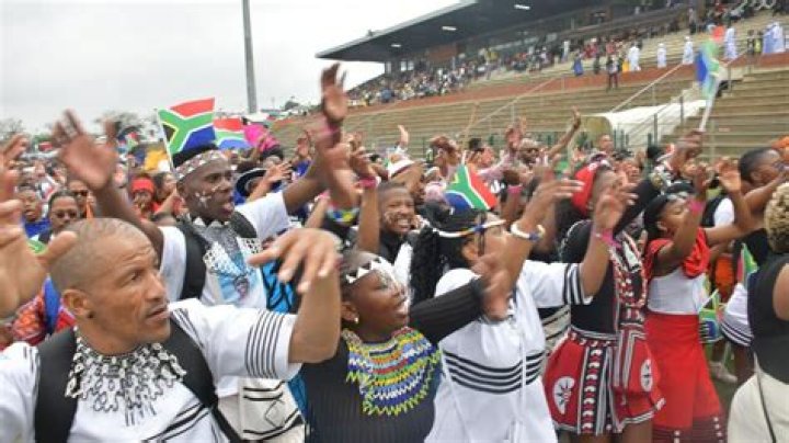 Whites-only town booms in 'Rainbow Nation' South Africa