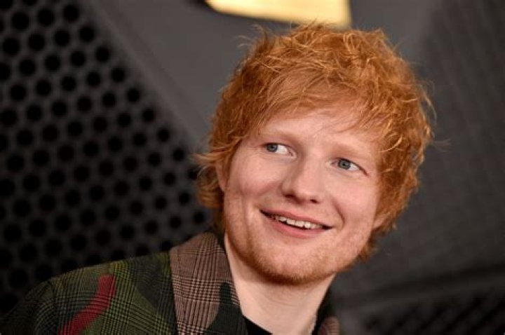 “Wetin You Dey Use Your Money Do?” Nigerian Man Tackles Ed Sheeran Over Singer’s Simple Outfit in New Photo