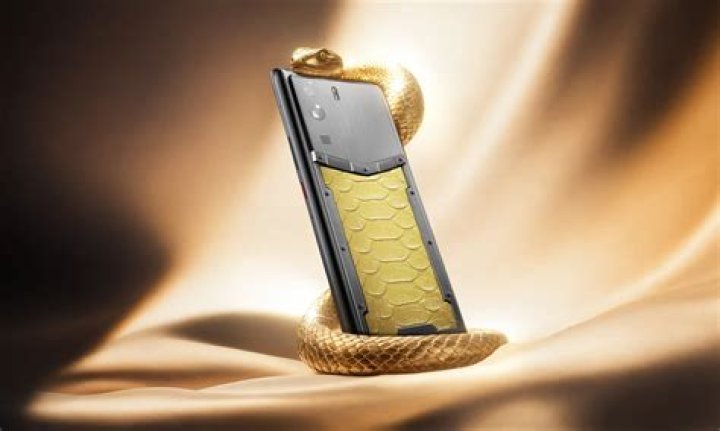 World’s Most Expensive Phone, Features And Price With no WhatsApp Access