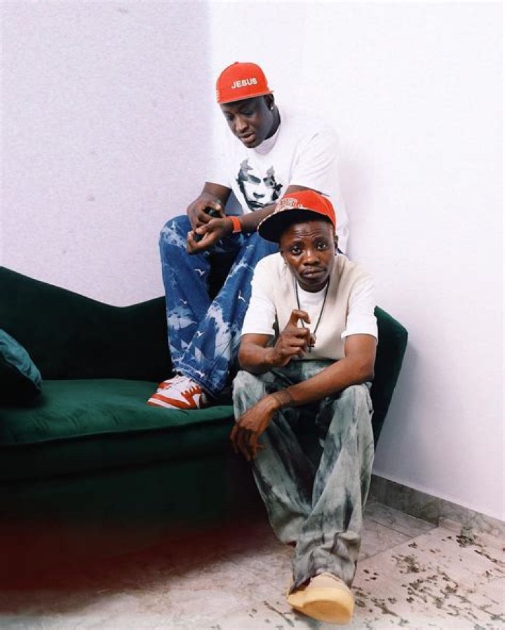 Portable’s Yung Duu Receives New iPhone From Carter Efe Days After Leaving Zeh Nation Label