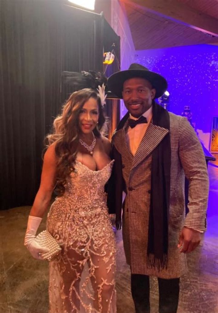 Ilebaye’s Revealing Outfit to Davido’s Martell Party Causes Stir, Kiddwaya, Others Spotted in Video