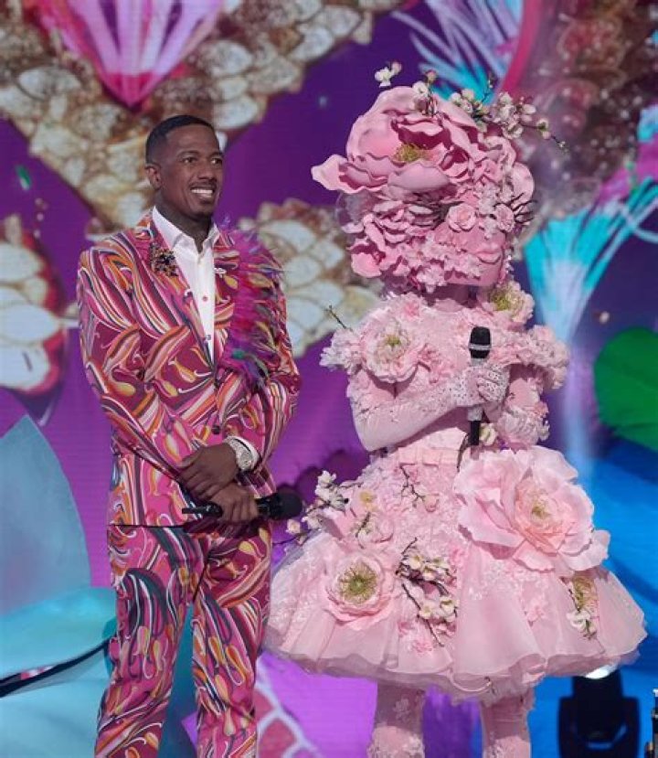 "Premium Vibes": Rapper Cherry Entafield Shines in Pope-Themed Outfit, Gets Fans Talking