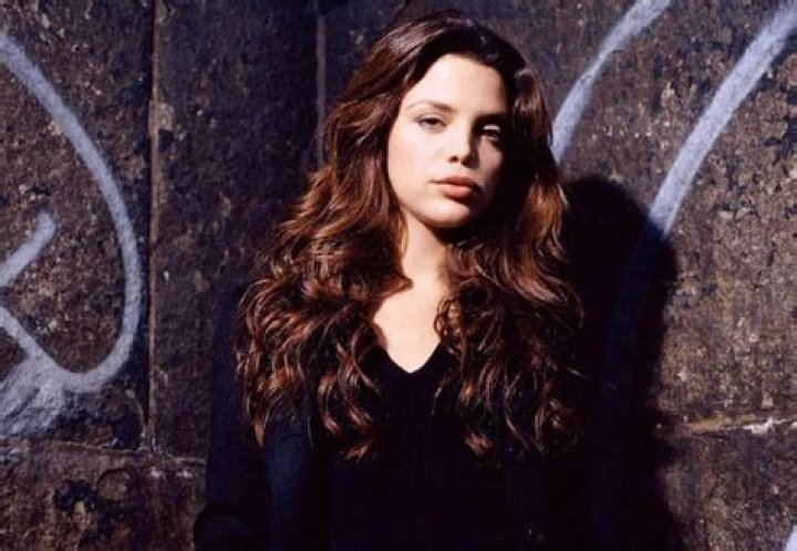 8 Things You Didn’t Know About Vanessa Ferlito