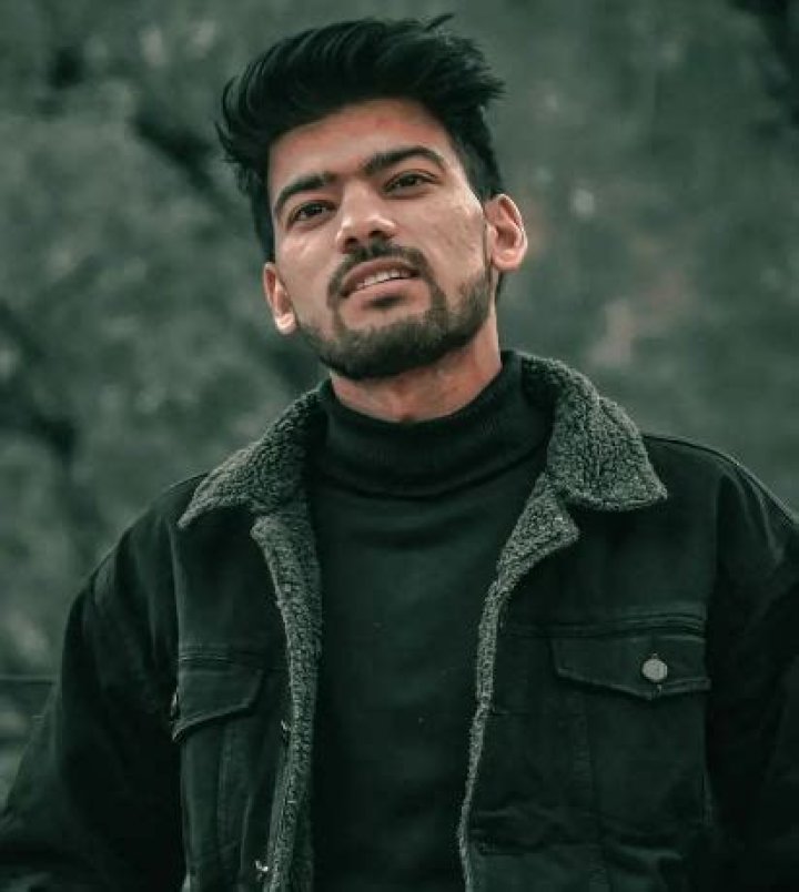 Aamir Naik Biography, Net Worth, Age, Parents, Wife and Career