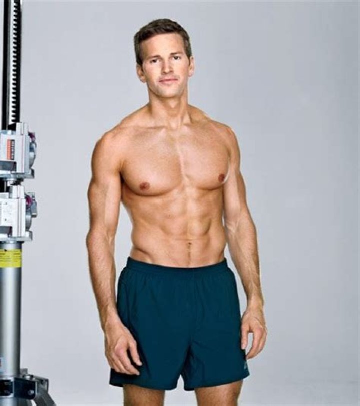 Aaron Schock Office, Bio, Wiki, Age, Height, Gay, Now, and Net Worth