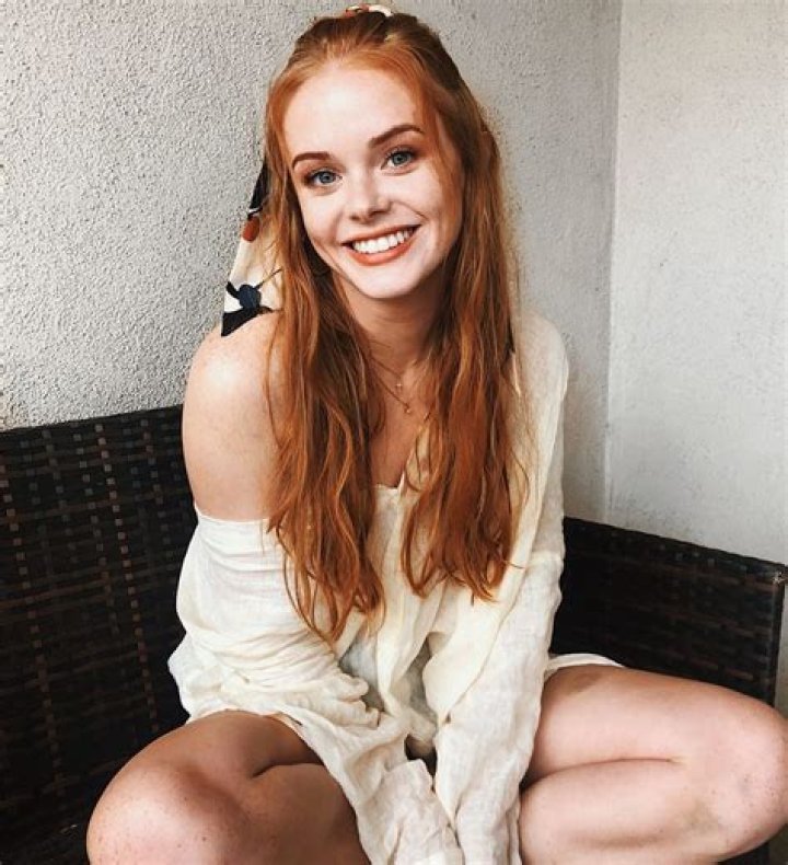 Abigail Cowen Bio, Wiki, Age, Boyfriend, Movies, Stranger Things, and Net Worth