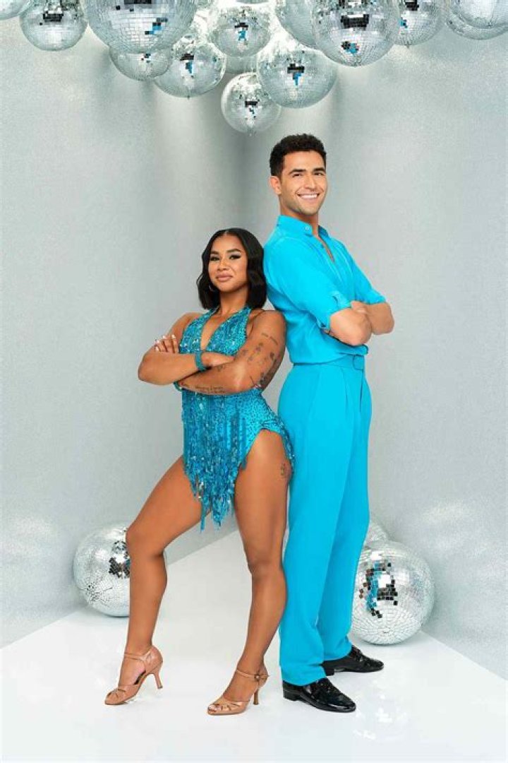 Adrian Chiles Dated Amid False Affair Rumors With Reel Partner, A Girlfriend To Lean On?