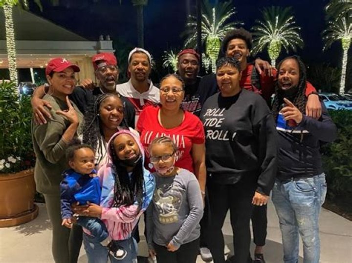 Who Are David Miles And Tracy Palmer? Age Gap And Family