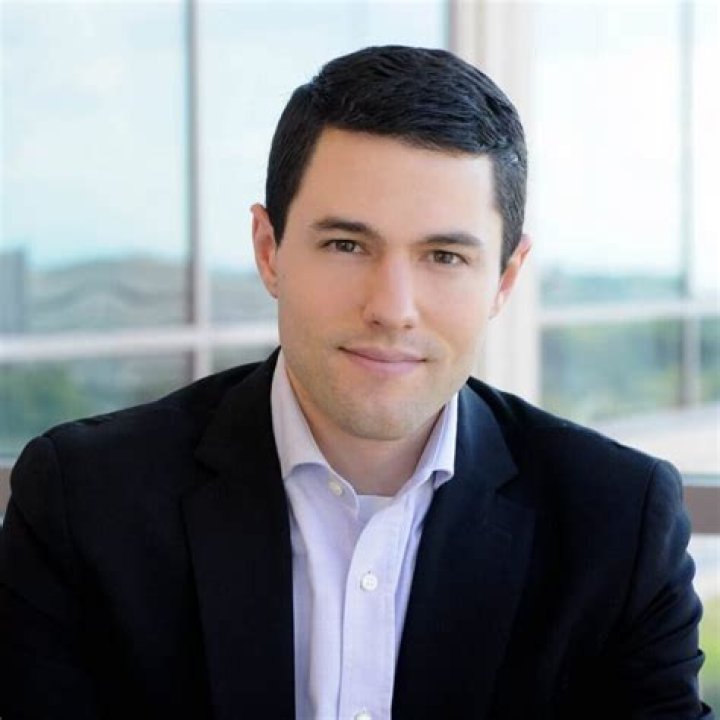 Alex Faust Los Angeles Kings, Bio, Wiki, Age, Height, Family, Wife, FOX Sports, Salary, And Net Worth