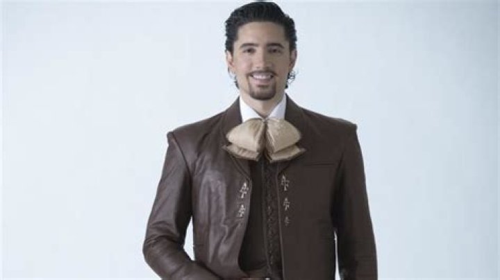 Alex Fernandez – Biography, Facts & Life Story