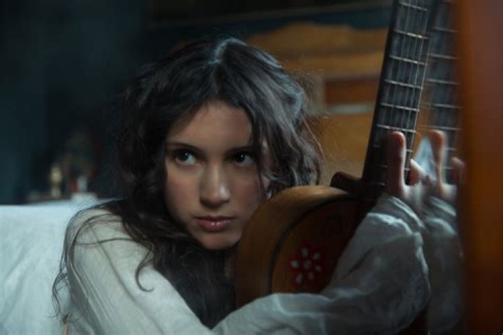 Alex Flores Net Worth