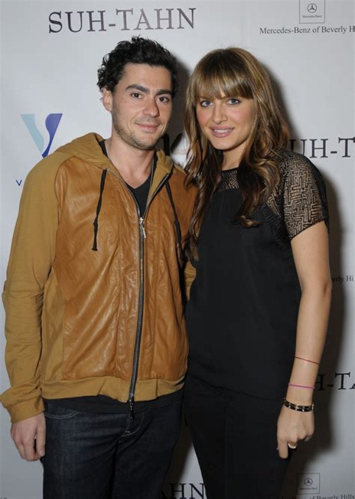 Alexandra Nechita Net Worth – How Much is Nechita Worth?