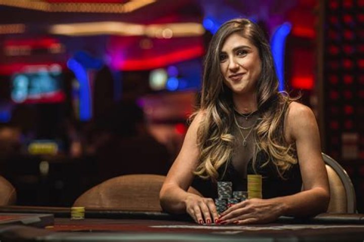 Ana Laura Marquez Esteban Net Worth