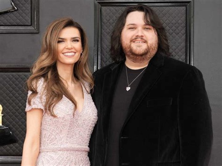 
Quick Facts About Wolfgang Van Halen’s Girlfriend Andraia Allsop
