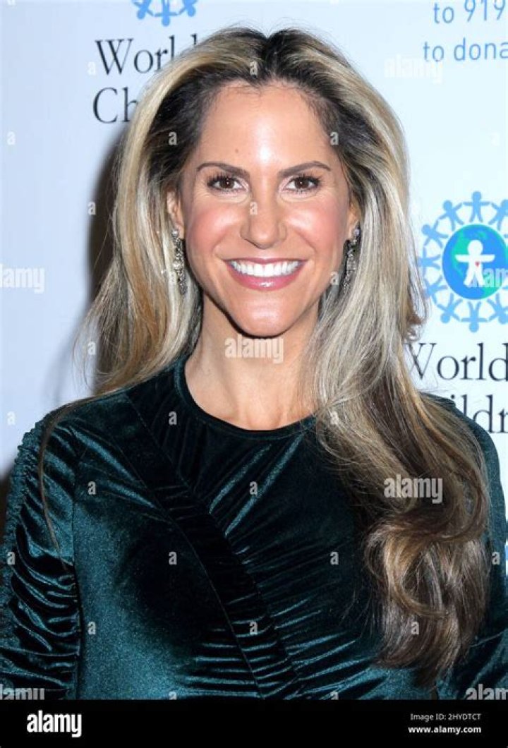 Andy Adler PIX11, Bio, Wiki, Age, Height, Family, Husband, Education, Salary, Net Worth