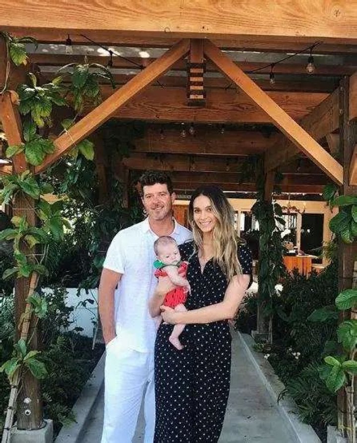 April Love Geary Pregnant With Boyfriend, Baby No. 2 At Age 23 | It's A Bliss