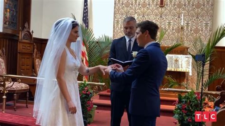 Will Brandon's "Nosey" Mom Tank His Relationship With Julia on '90 Day Fiance'?