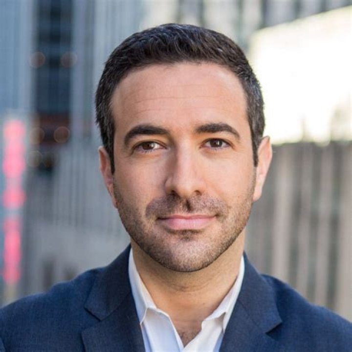 Ari Melber Net Worth – How Much is Melber Worth?