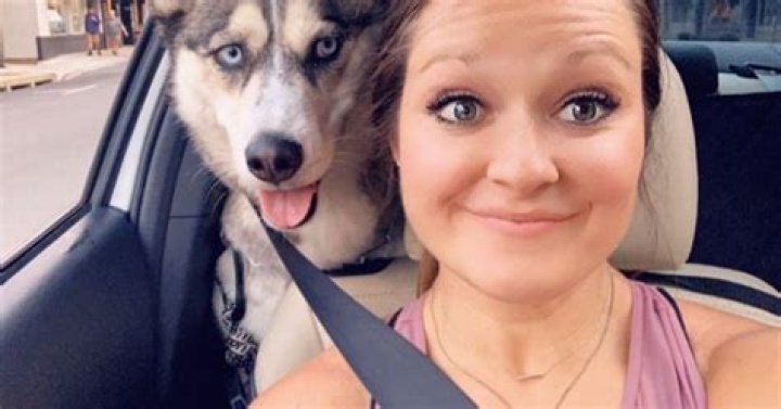 Waitress Fired After She Refused to Split $4,400 Tip With Co-Workers, Sparks Debate