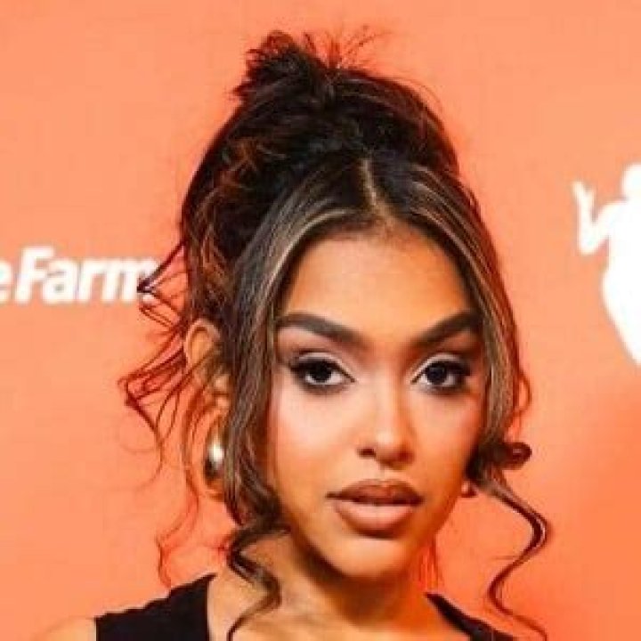 Ashley Moss Net Worth