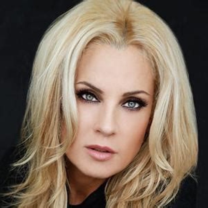 Athena Lee Net Worth 2024