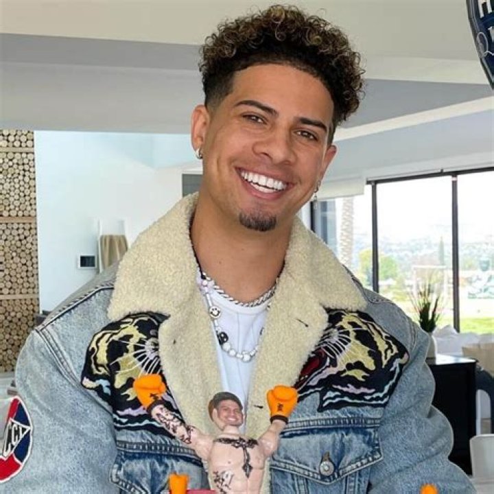 Austin Mcbroom – Biography, Facts & Life Story