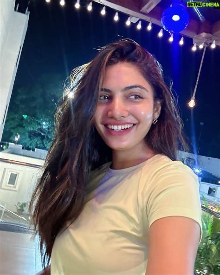 Avani Modi Biography, Facts & Life Story