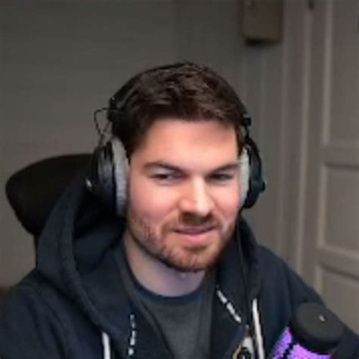 Averagejonas Net Worth