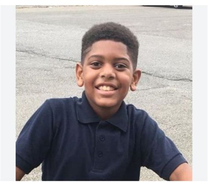 Aydin Maxwell Net Worth – How Much is Maxwell Worth?