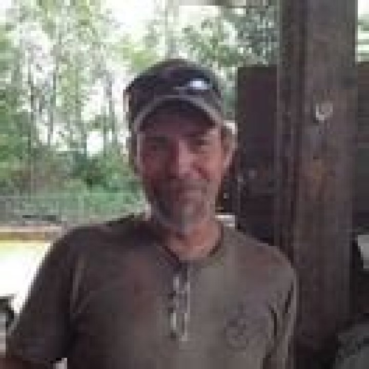 Sherman Thompson from Barnwood Builders wiki, bio, age, net worth, wife, children.