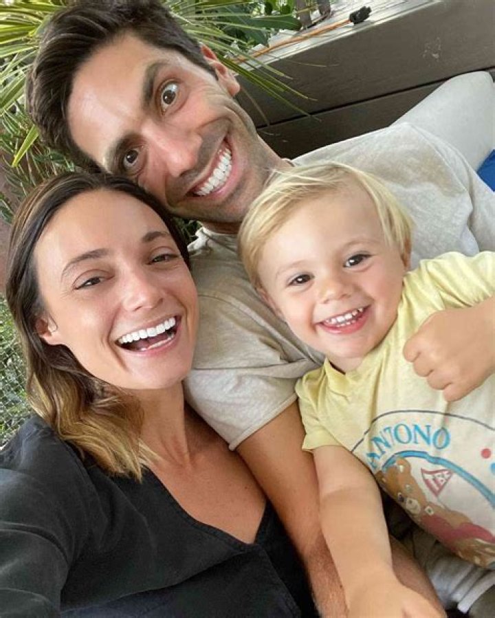 
Meet Beau Bobby Bruce Schulman – Photos Of Nev Schulman’s Son With Wife Laura Perlongo
