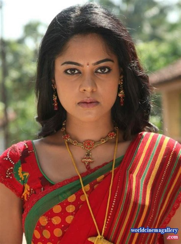 Bindu Madhavi – Biography, Facts & Life Story