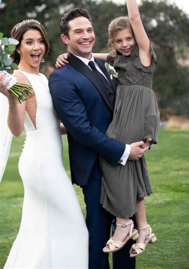 Brandon Barash Bio, Wiki, Age, Girlfriend, Kirsten Storms, and Net Worth