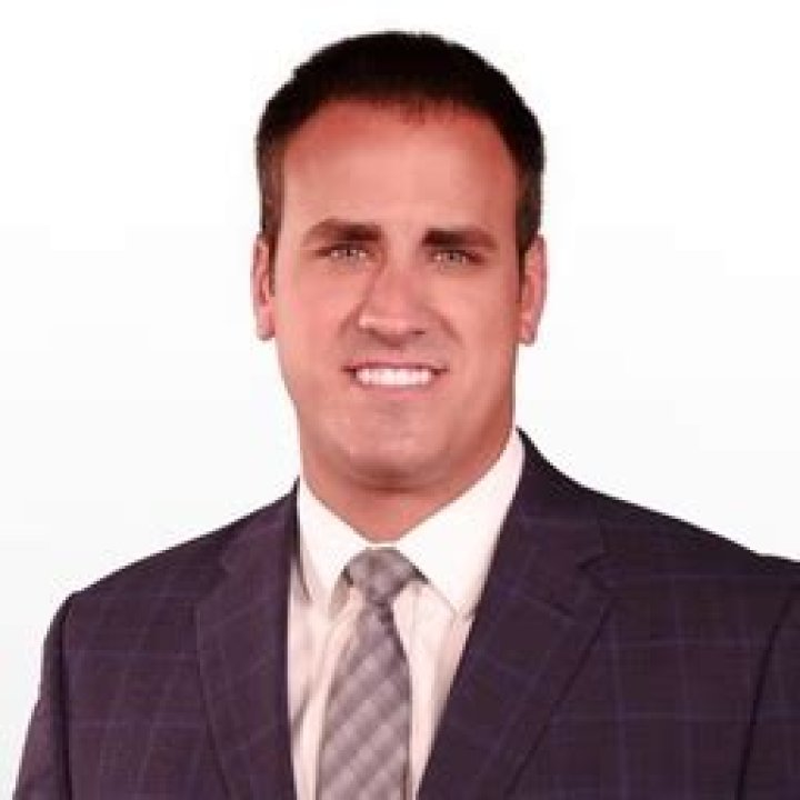 Brett Collar WDIV, Bio, Wiki, Age, Height, Wife, Salary, and Net Worth