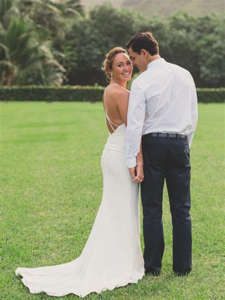 Carissa Moore’s Husband Luke Untermann – Lovely Outdoor Wedding