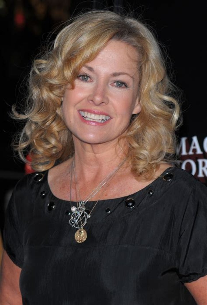 Catherine Hicks Net Worth – How Much is Hicks Worth?