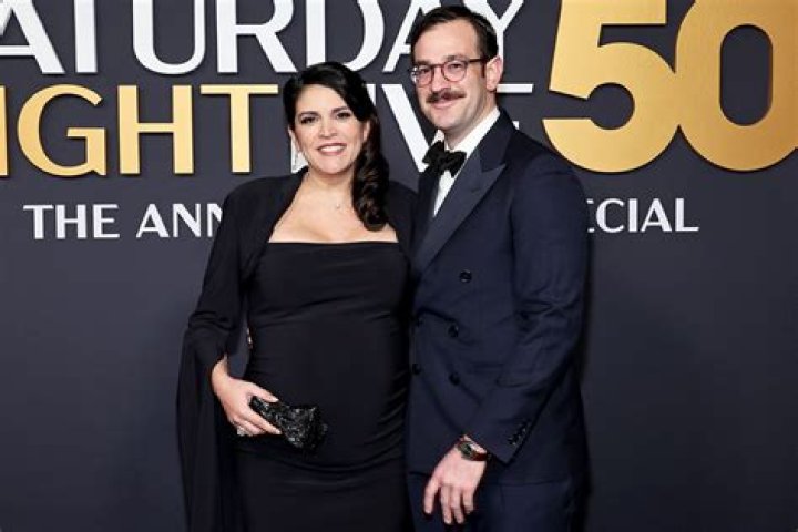 Cecily Strong Met Boyfriend Soon after She Lost a Loved One