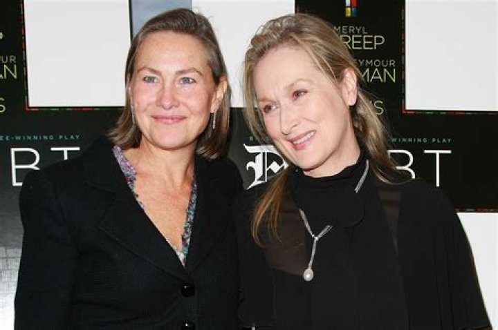 Cherry Jones – Biography, Facts & Life Story