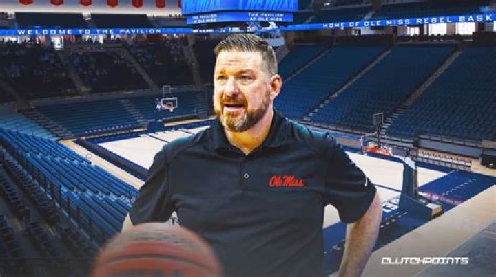Chris Beard Ole Miss, Bio, Age, Fiance, Teams Coached, Salary, and Net Worth