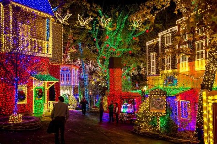 It's LIT! Here Are Some of the Best Christmas Light Displays Near You