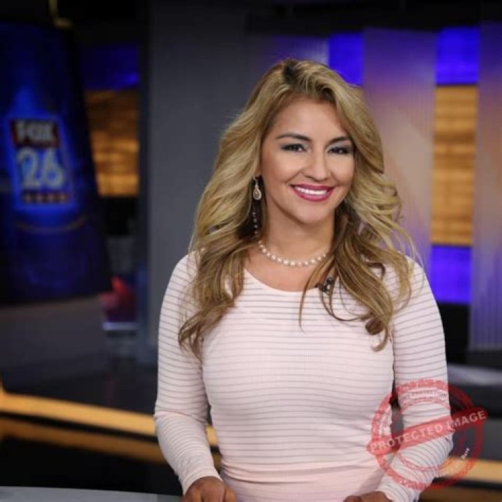 Coco Dominguez Fox 26 News, Bio, Wiki, Birthday, Family, Salary, and Net Worth