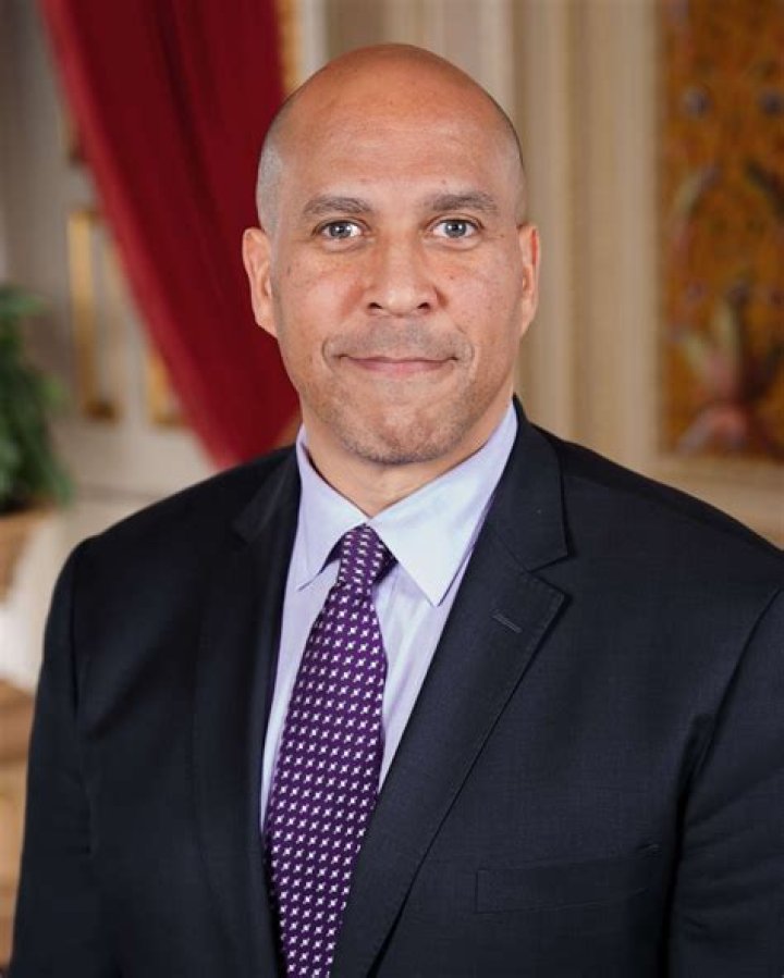Cory Booker – Biography, Facts & Life Story