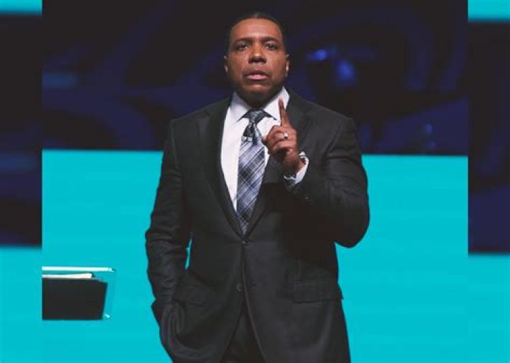 Creflo Dollar Is a Proud Father of 5 Children: Inside the Televangelist’s Family Life